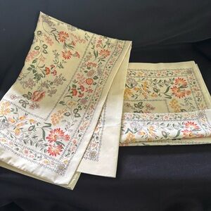 Vintage floral pillowcases standard size